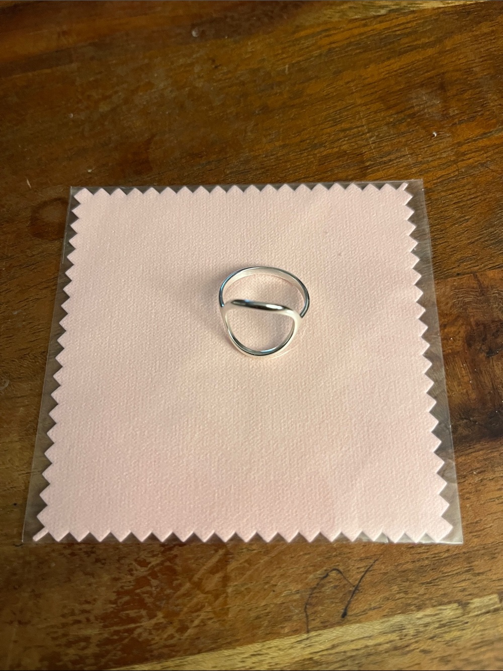 Minimalist Sterling silver Open Loop Ring - Women's Accessory